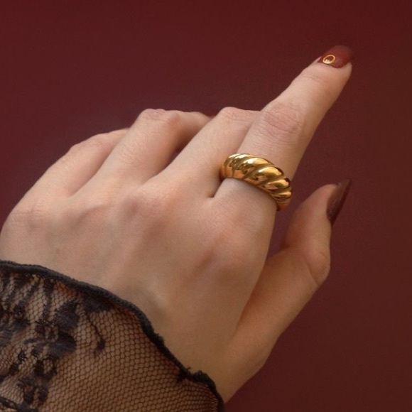 💛18K gold plated braided ring - Picture 2 of 11
